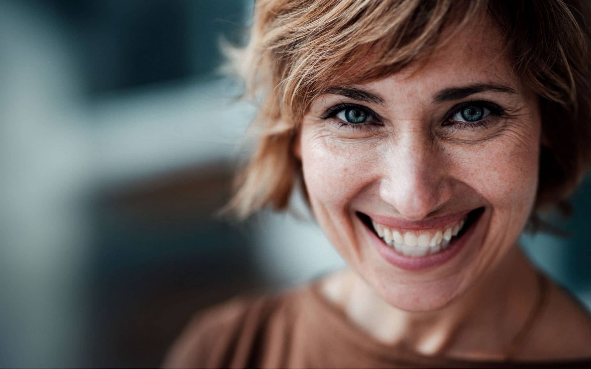 hero_smiling-woman_2880x1800
